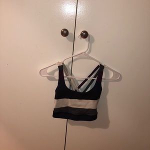 LULULEMON sports bra. SIZE 4